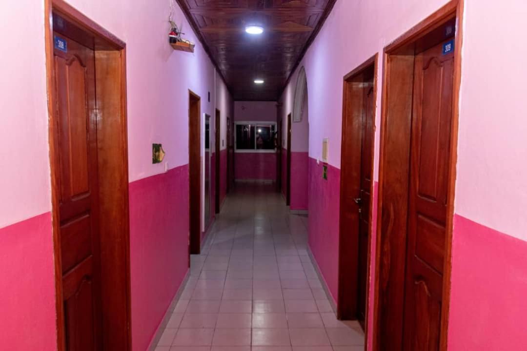 Hotel Le Printemps Douala Exterior photo